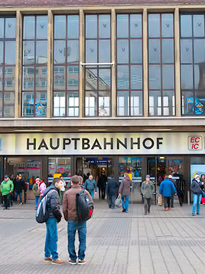 Hauptbahnhof, Dsseldorfin prautatieasema