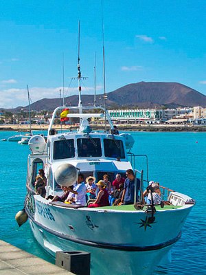 Isla de Lobos -saarelle kulkeva vene