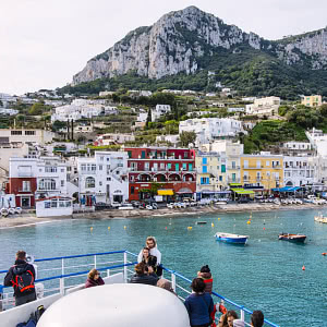 Capri, Etel-Italia