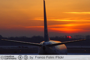 Lentokone Malpensan lentokentll Milanossa, Italiassa (CC License: Attribution-ShareAlike 2.0 Generic)