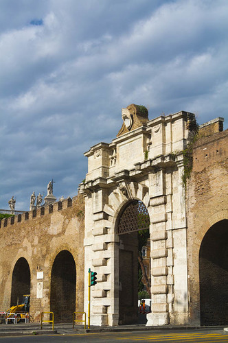 San Giovannin portti