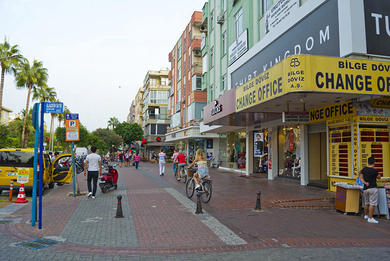 Ataturk Caddesi