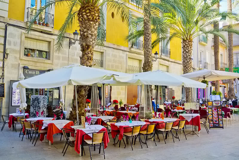 Ravintolan terassi, Alicanten vanhakaupunki