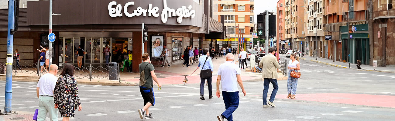 El Corte Ingles -tavaratalo Alicantessa