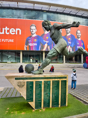 Laszlo Kubalan muistomerkki, Camp Nou