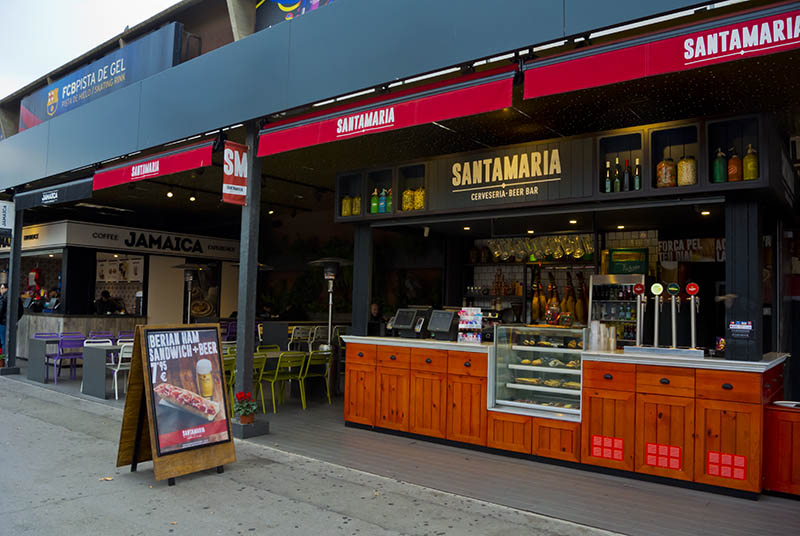 Camp Nou -stadionilla on ravintoloita ja pikaruokapaikkoja