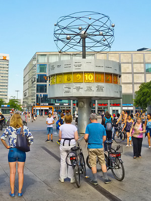 Maailmankello, Alexanderplatz