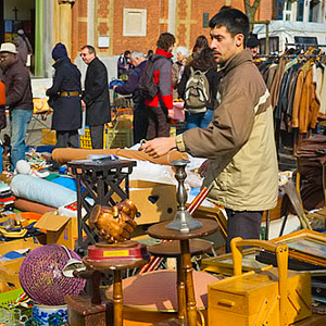 Place du Jeu de Ballen kirpputori