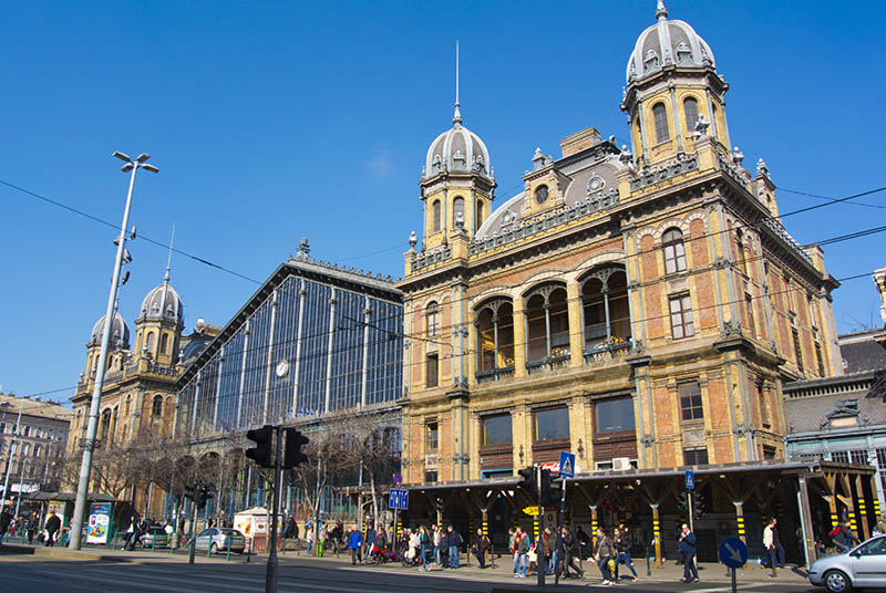 Budapest-Nyugati palyaudvar -rautatieasema