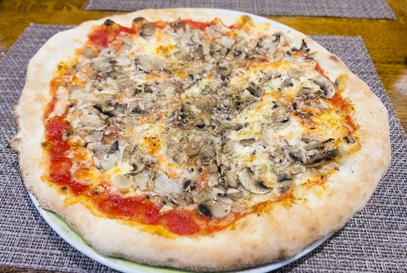 Pizza al funghi