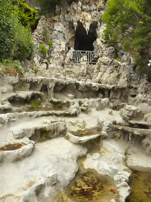 Luolia Parco della Villetta di Negro -puistossa