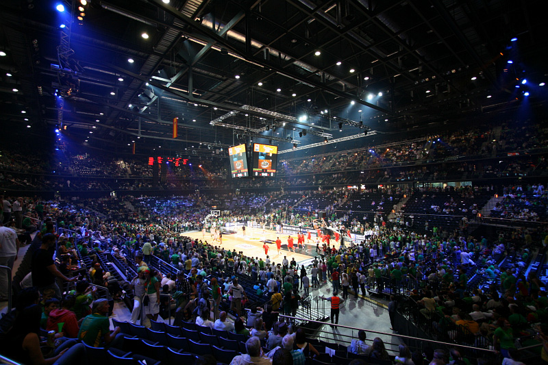 Koripalloa Zalgiris Arenalla (CC License: Attribution-ShareAlike 3.0 Unported)