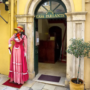 Casa Parlante