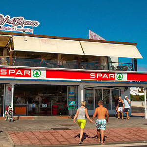 Spar-kauppa, Puerto del Carmen