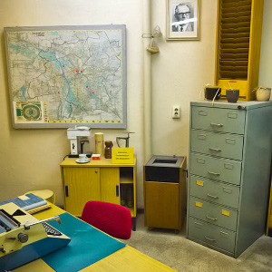 Huone Stasi-museossa