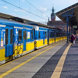 Gdanskin ja Gdynian väliä kulkeva paikallisjuna