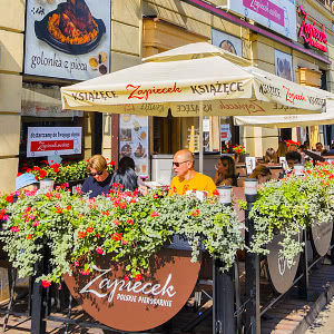 Puolalaista ruokaa tarjoava ravintola Varsovassa