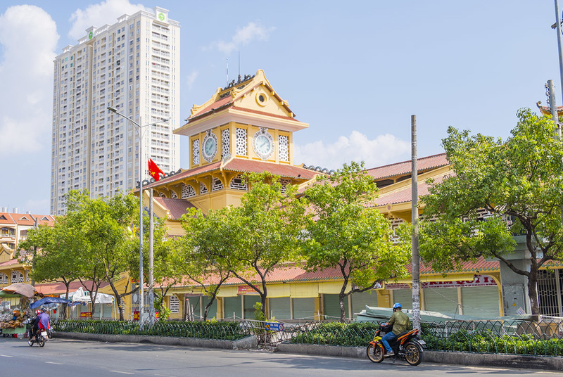 Binh Tay Market