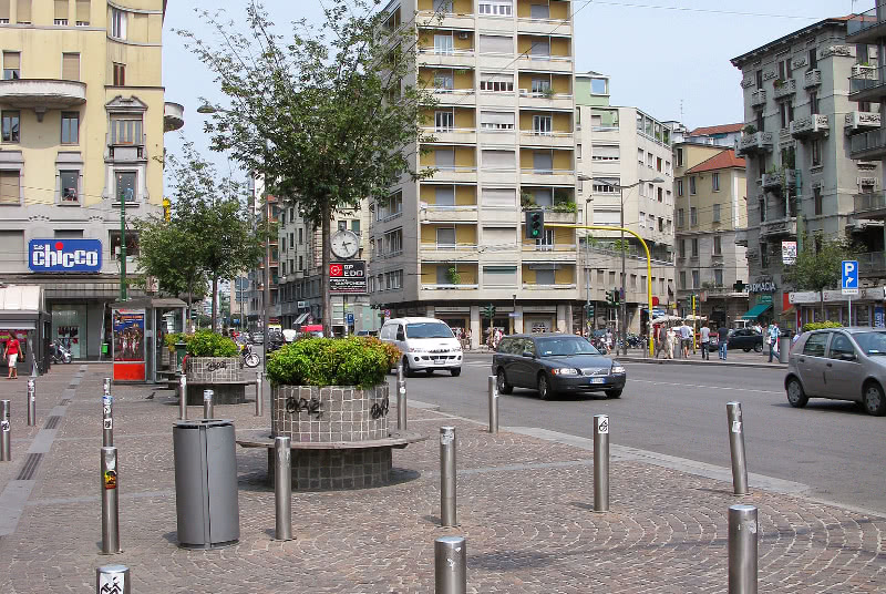 Corso Buenos Aires (CC License: Attribution-ShareAlike 2.0 Generic)