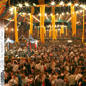 Oktoberfest (CC License: Attribution-ShareAlike 2.0 Generic)