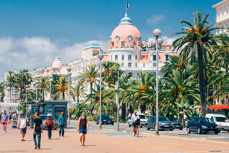 Hotelli Promenade des Anglais -rantabulevardilla