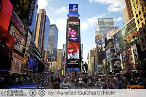 Times Square, New York (CC License: Attribution-ShareAlike 2.0 Generic)