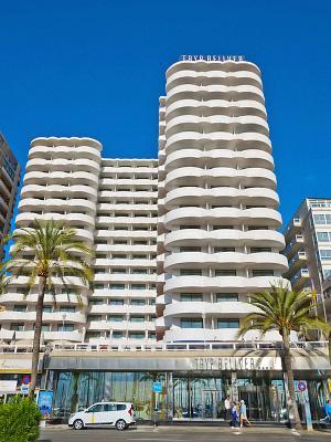 Hotelli Paseo Maritimo -kadulla