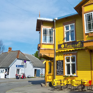 Karuselli-ravintola Supelusa-kadulla