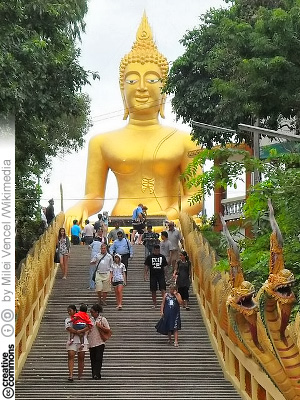 Big Buddha (CC License: Attribution-ShareAlike 3.0 Unported)