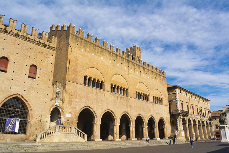 Piazza Cavourin