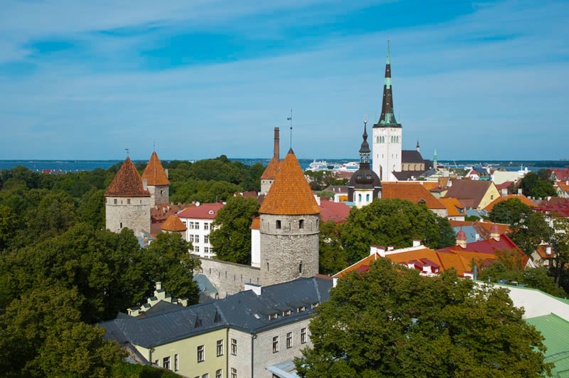 nkym yli vanhankaupungin kohti satamaa