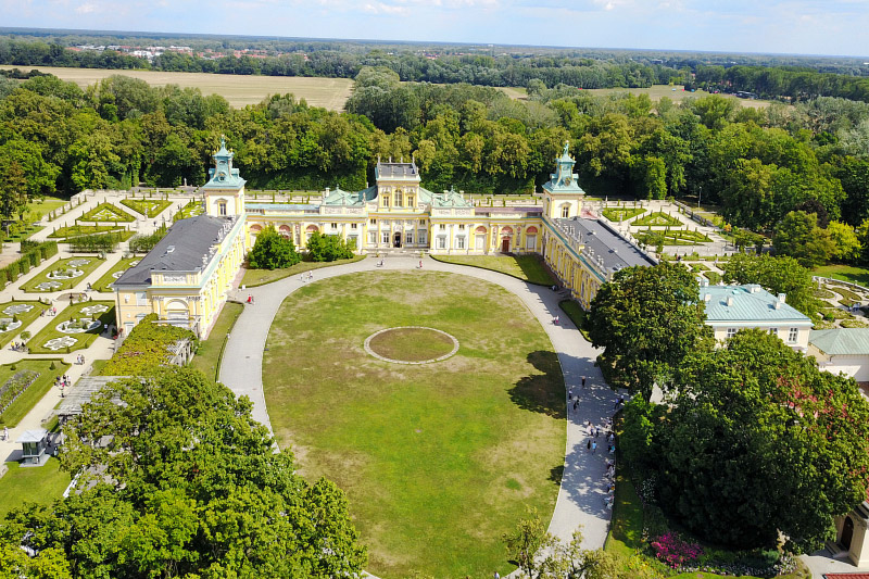 Wilanow (CC License: Attribution-ShareAlike 4.0 International)