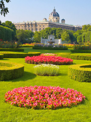 Volksgarten, taustalla Naturhistorisches Museum